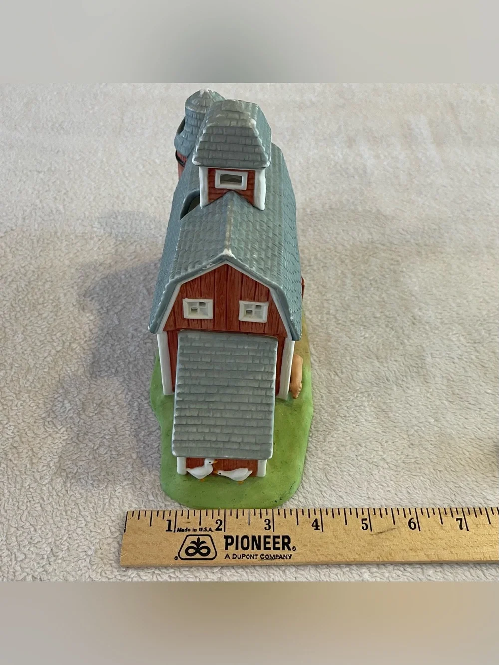 Vintage PartyLite Meadowbrook Farm Barn P0493 Tealight Candle Holder 1990s